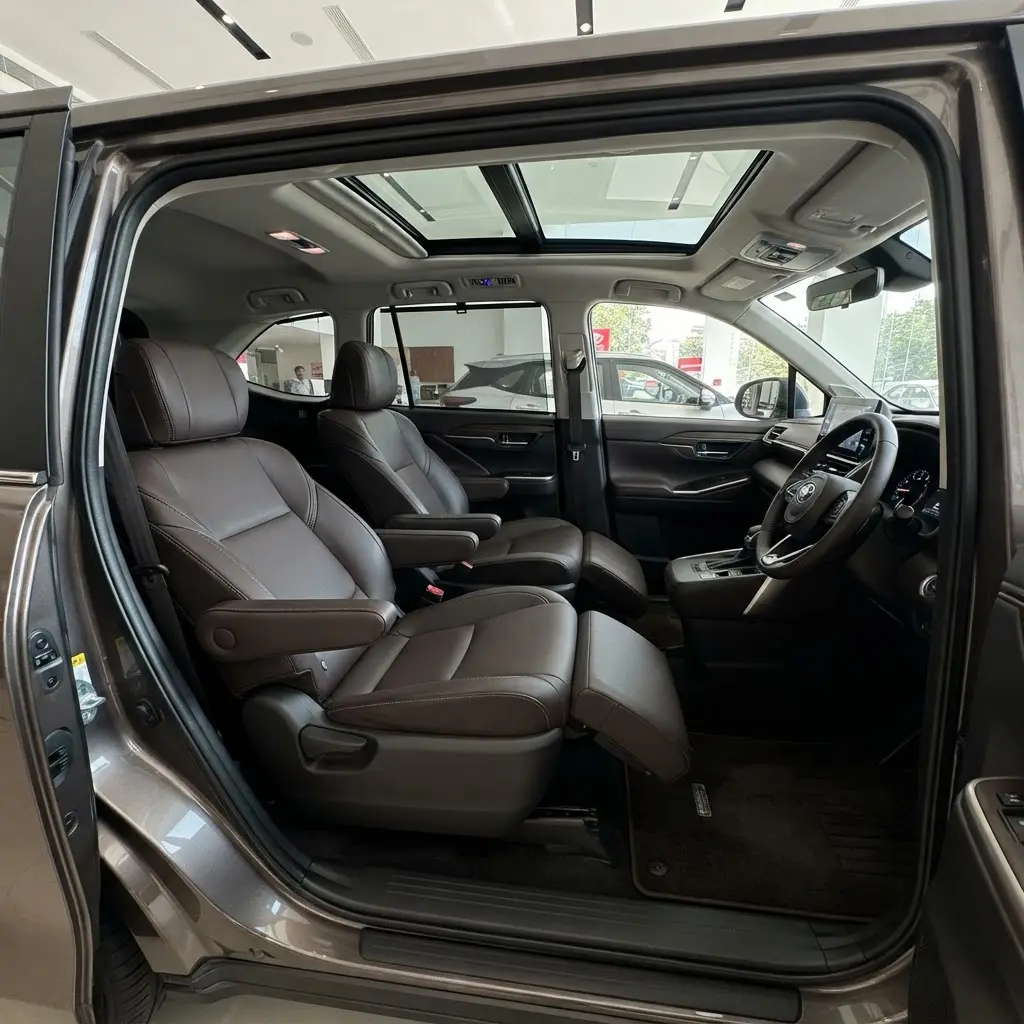 Toyota Innova Hycross right-hand-drive cabin and interior